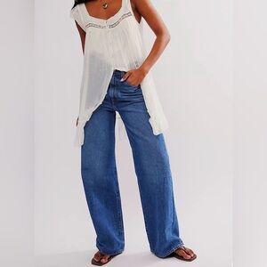 💙LEVI’S - Women’s Ribcage Wide-Leg Jeans - Size 31